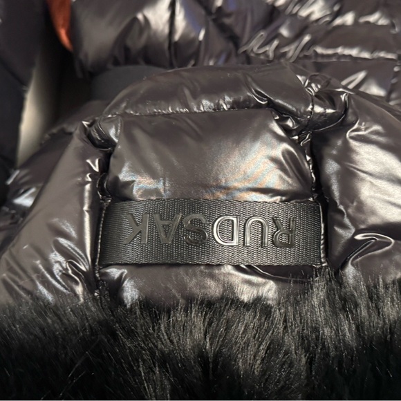 Rudsak Women's Black Puffer Coat - Picture 8 of 11